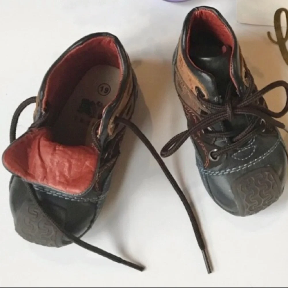 Kio Trend Toddler Leather Sneakers